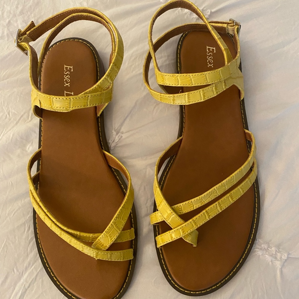 Yellow casual sandal with low ankle strap